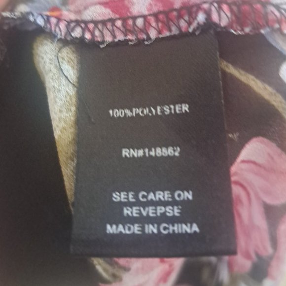 Torrid sheer black floral high low blouse size 5x - Picture 6 of 6